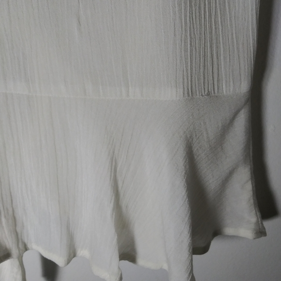 Love culture off white tie cropNWT Size small - Picture 7 of 10